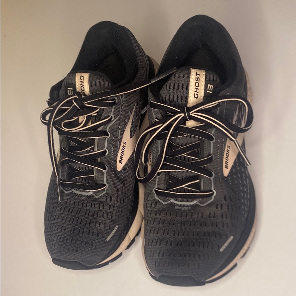 Brooks Ghost 13 Running Shoes - Black with Cream Accents